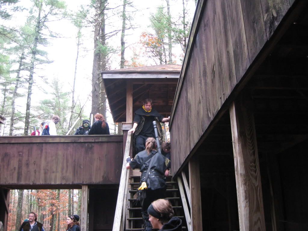 novemberlarp144.jpg