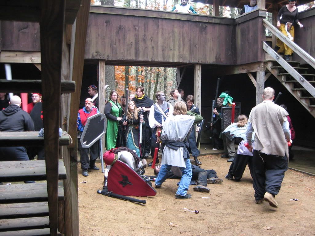novemberlarp064.jpg