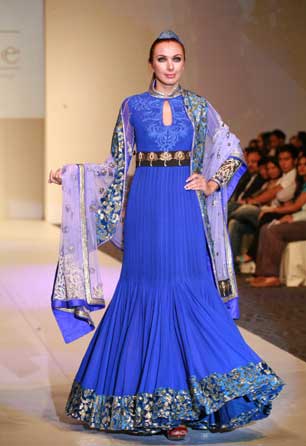 Stylish_Blue_Islamic_Wedding_Dress.jpg